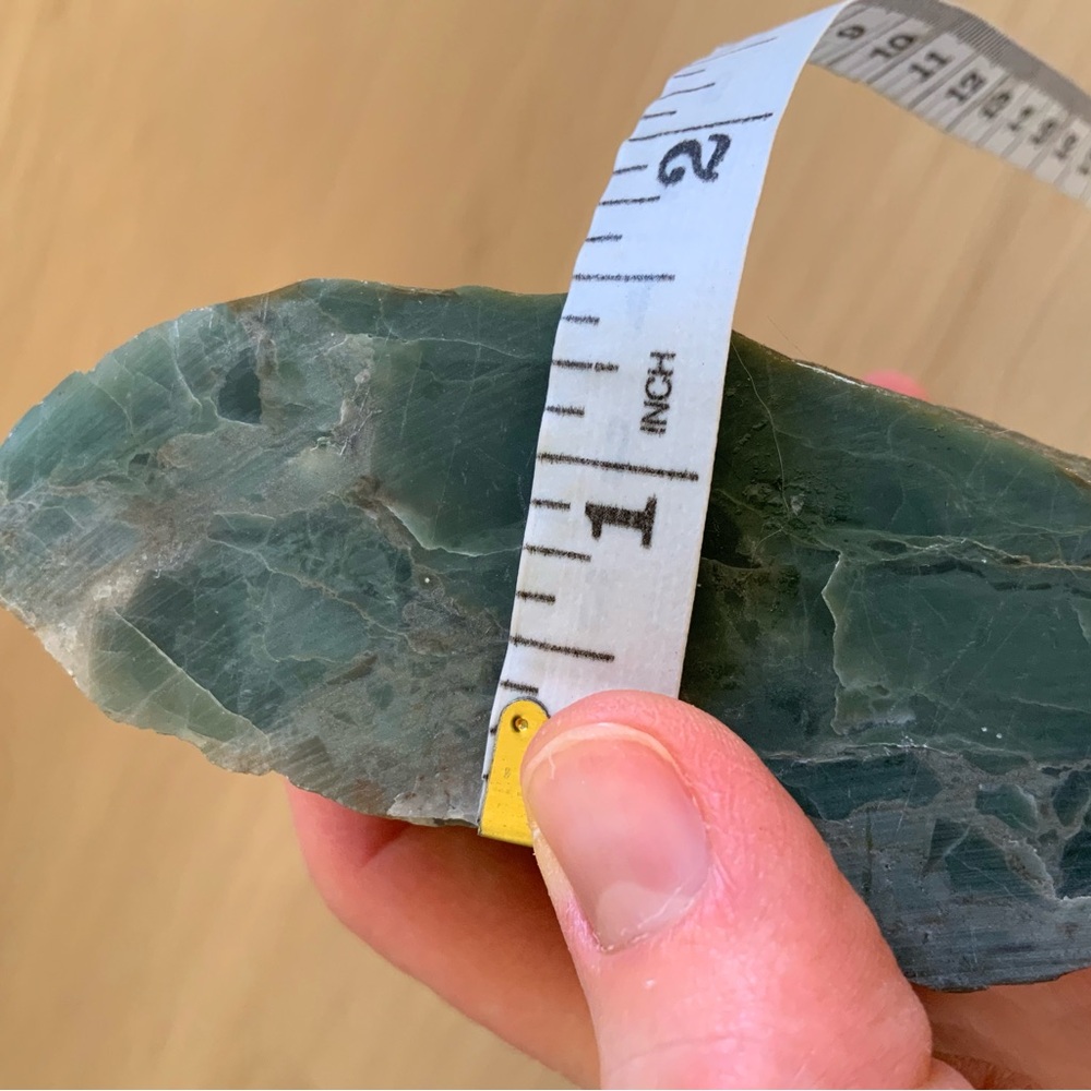 Green chalcedony  raw mineral specimen - Picture 7 of 7